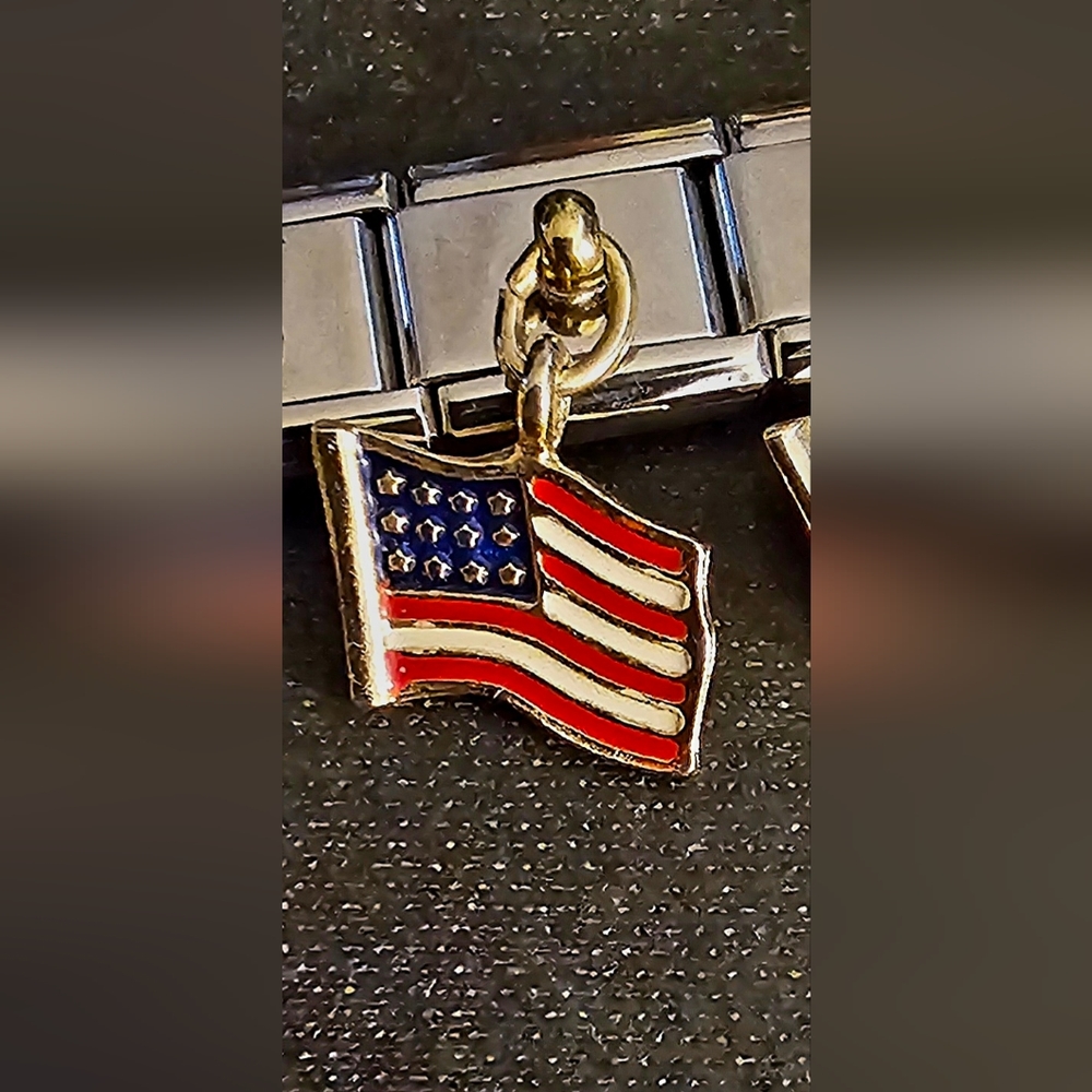 Dangling USA Flag Italian Charm